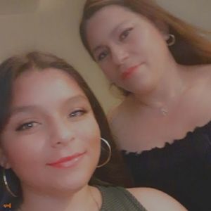 Meet your Posher, Leslie